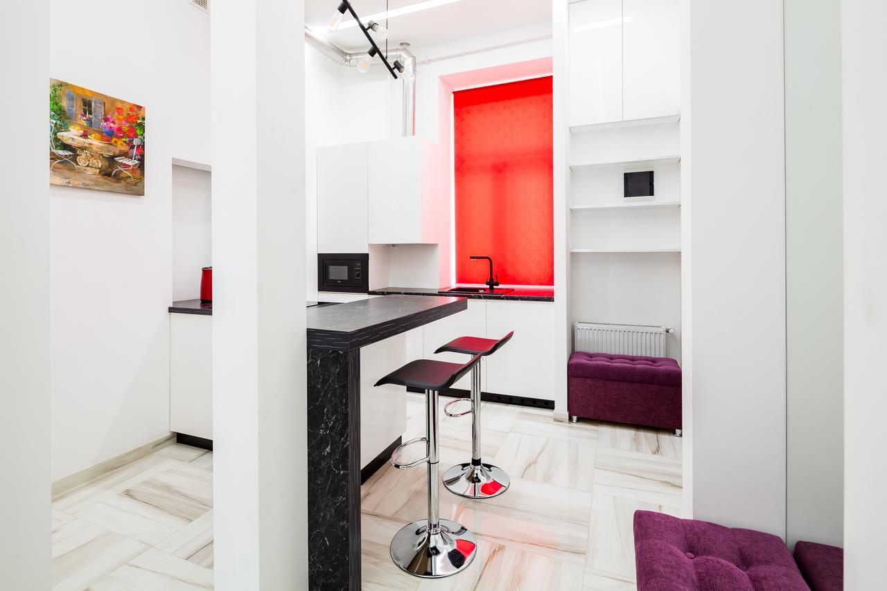 Leogrand Deluxe Apartments On Horodotska 33 Lviv Ngoại thất bức ảnh