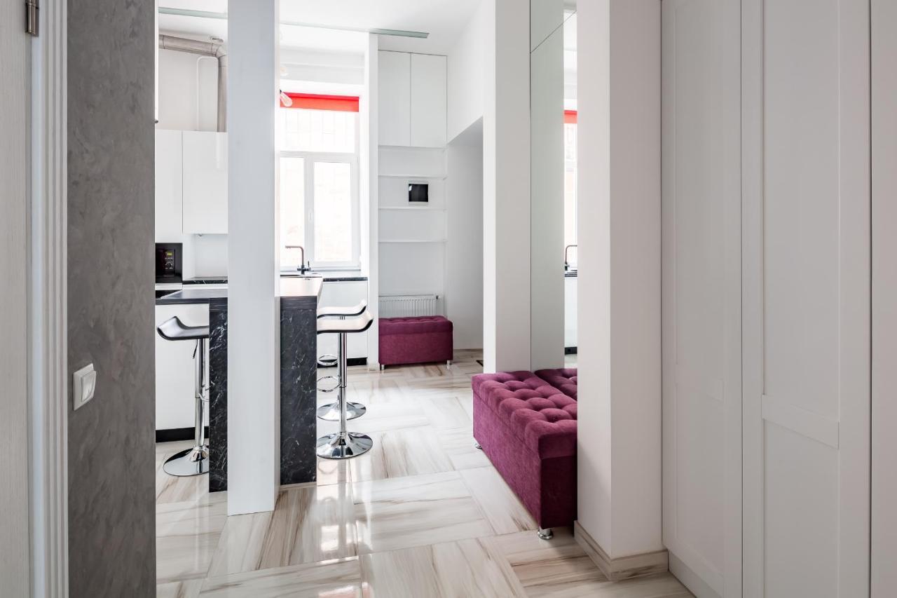 Leogrand Deluxe Apartments On Horodotska 33 Lviv Ngoại thất bức ảnh