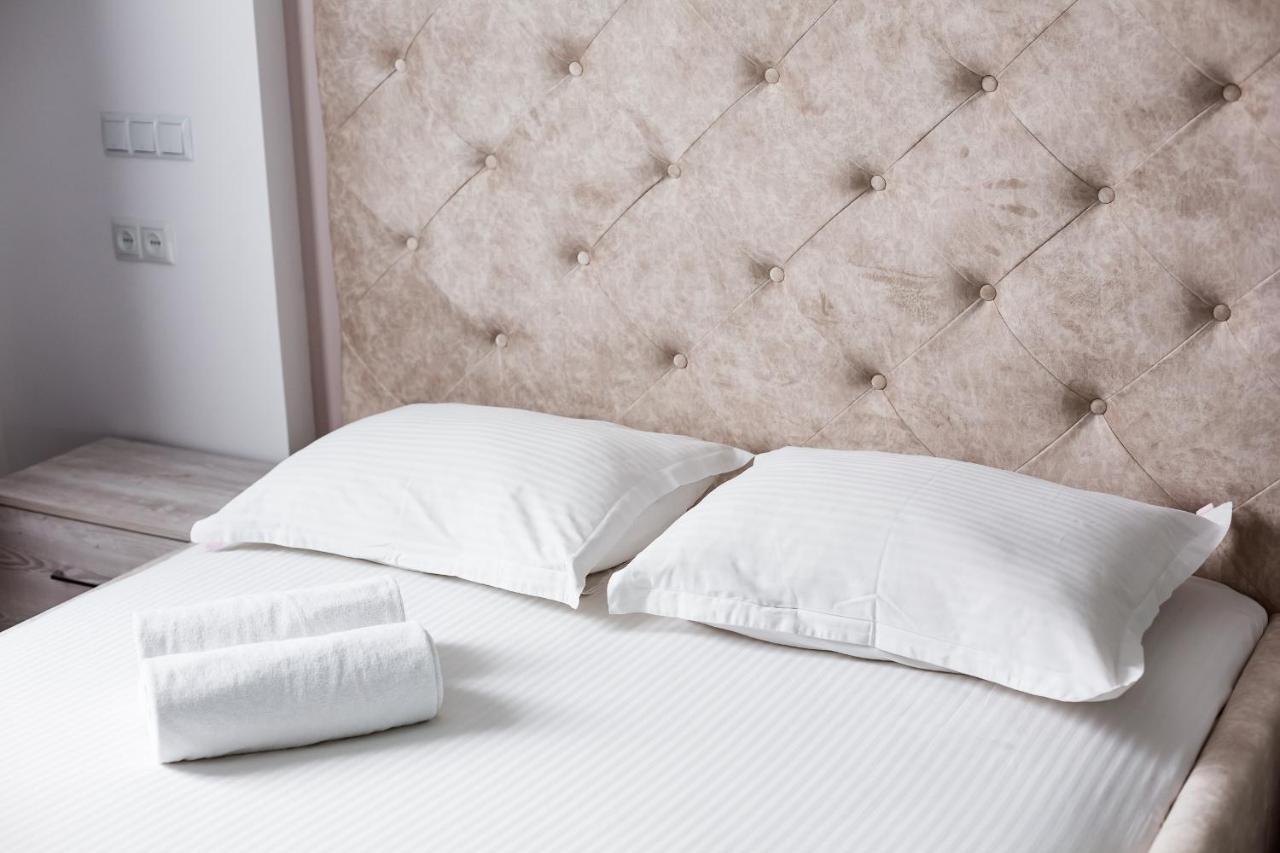 Leogrand Deluxe Apartments On Horodotska 33 Lviv Ngoại thất bức ảnh